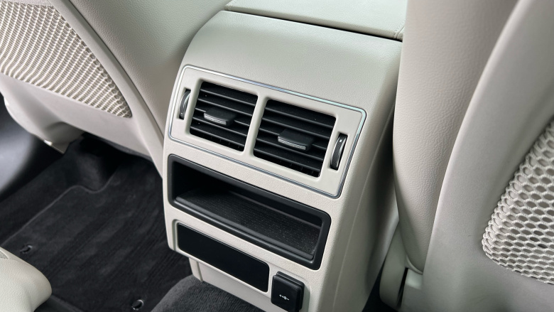 Jaguar F-Pace 2.0 D200 R-Dynamic Black 5dr Auto AWD Diesel Estate